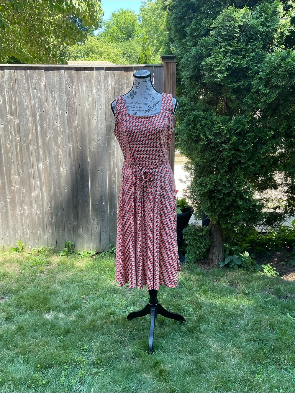 Elegant Coral Geometric Maxi Dress